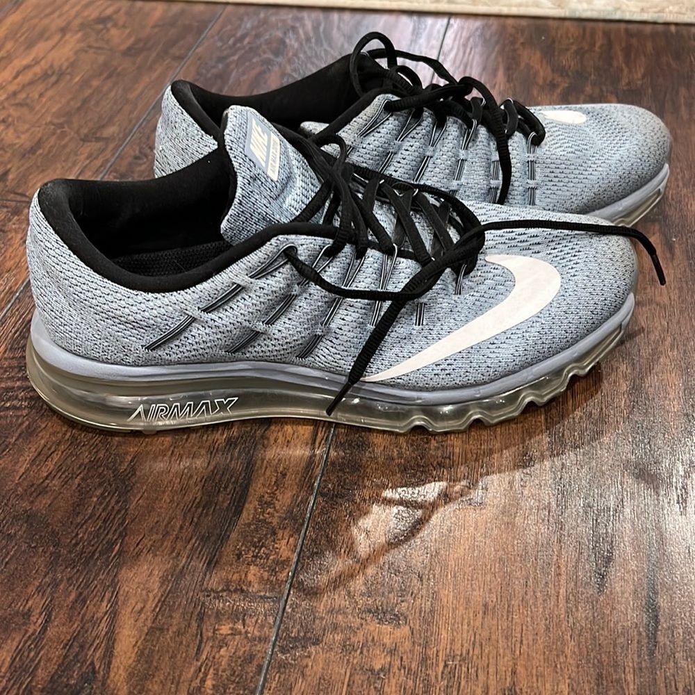 Nike Air Max with flash Technology women’s size 10 in GUC bluish grey running